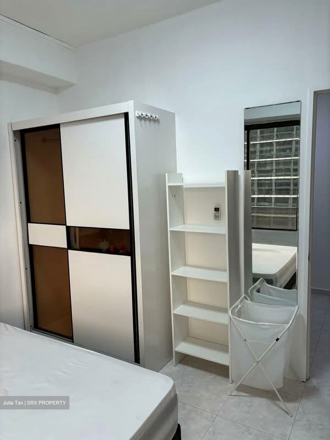International Plaza (D2), Apartment #608613361